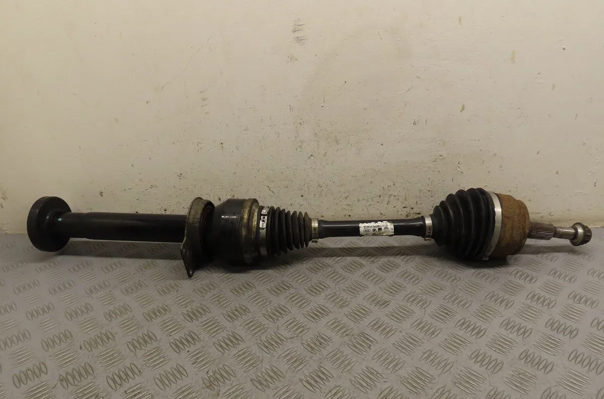 Transmission avant droite Volkswagen TRANSPORTER V Autobus-Autocar (7HB, 7HJ, 7EB, 7EJ) 2.5 tdi (2003-2009) occasion