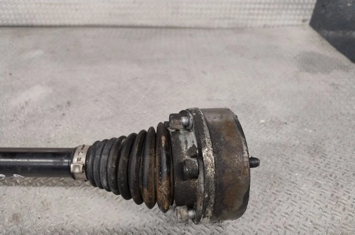 Transmission avant gauche Audi A1 Sportback (8XA, 8XF) 1.2 tfsi (2012-2015) occasion