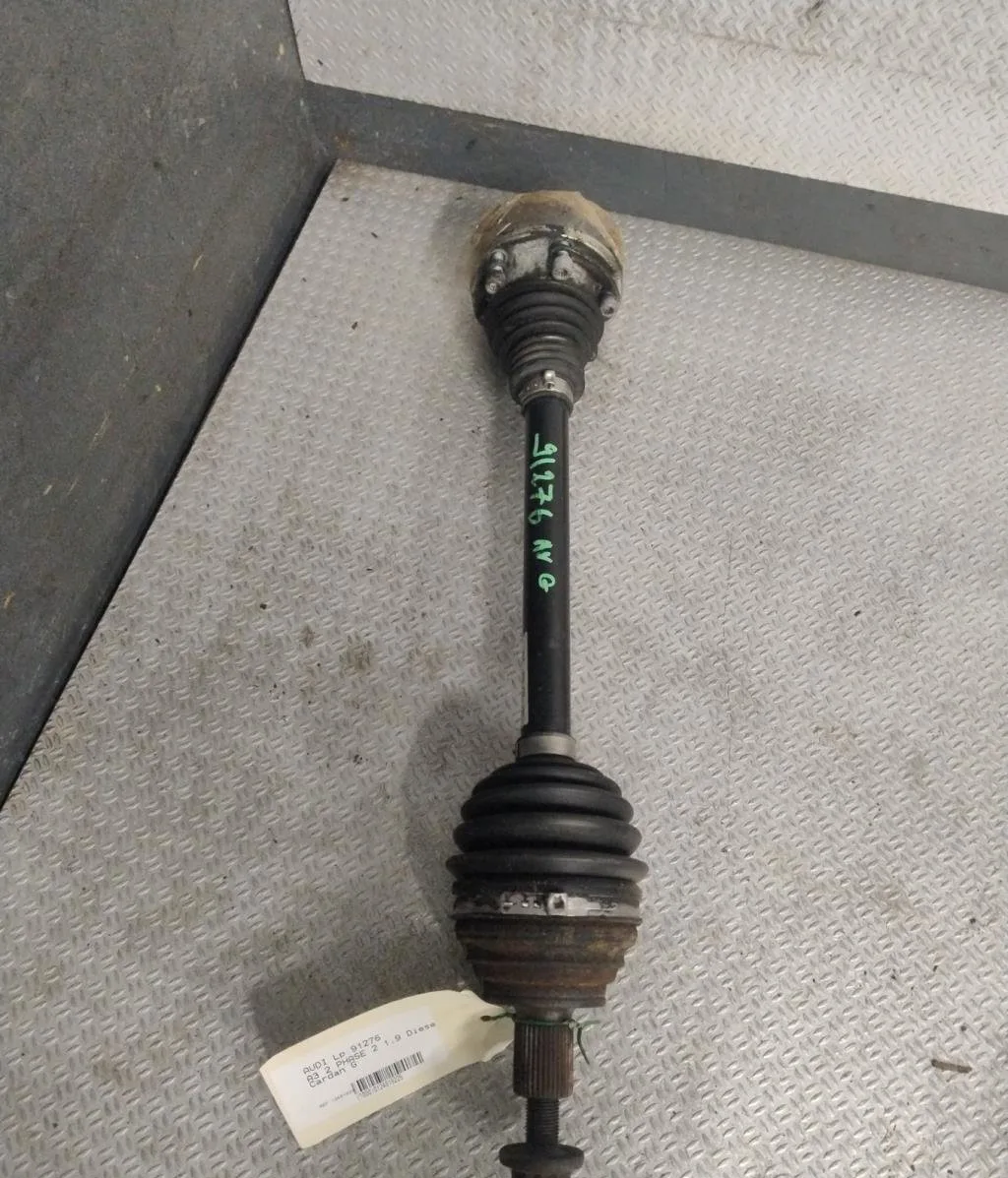 Transmission avant gauche Audi A3 (8P1) 1.9 tdi (2003-2010) 3 portes occasion