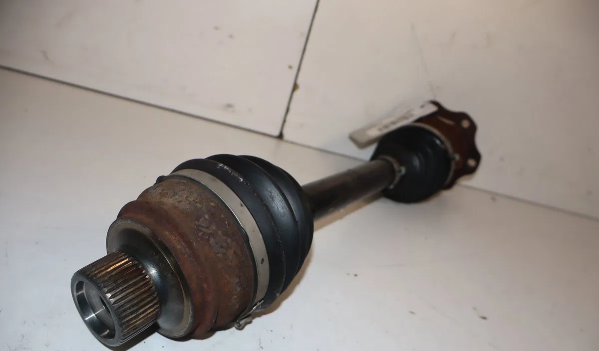Transmission avant gauche Audi Q5 (8RB) 3.0 tdi quattro (2008-2017) occasion