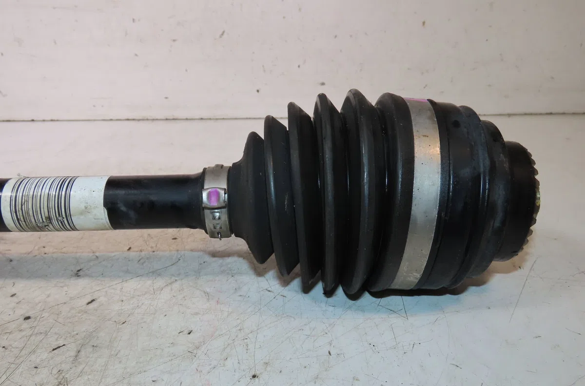 Transmission avant gauche Bmw 2 Gran Tourer (F46) 216 d (2014) occasion