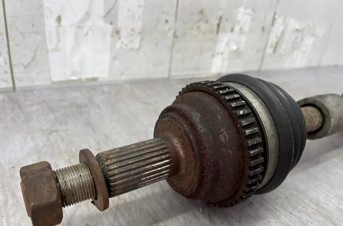 Transmission avant gauche CHRYSLER PT CRUISER PHASE 1 BREAK occasion