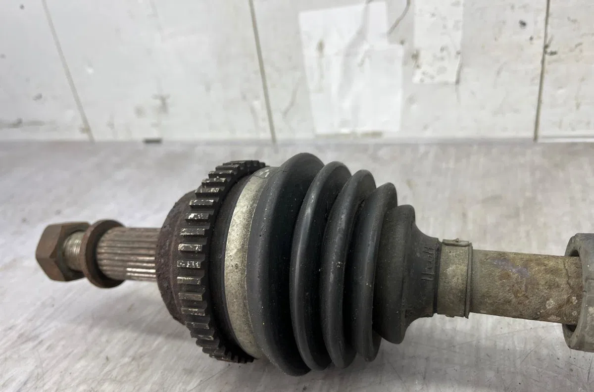 Transmission avant gauche CHRYSLER PT CRUISER PHASE 1 BREAK occasion