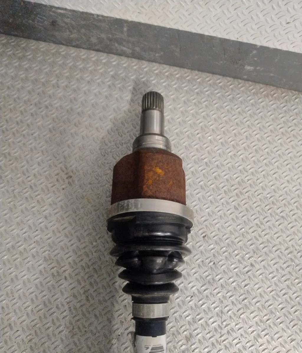 Transmission avant gauche Citroen C4 CACTUS 1.2 vti 82 (2014) 5 portes occasion