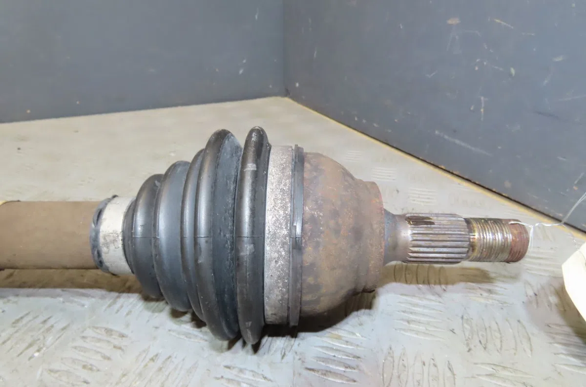 Transmission avant gauche Citroën C4 II (NC_) 1.6 hdi 110 (2009) 5 portes occasion