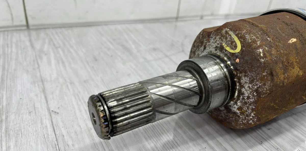 Transmission avant gauche DACIA DUSTER 2 PHASE 1 occasion