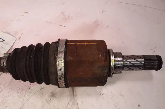Transmission avant gauche Dacia DUSTER (HS_) 1.5 dci 4x4 (hsmc, hsmd) (2010-2018) 5 portes occasion