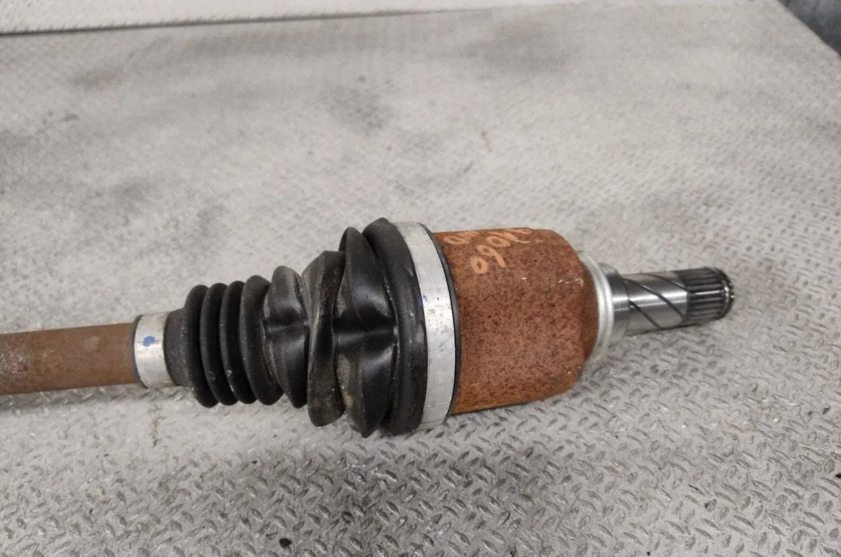 Transmission avant gauche Dacia LOGAN MCV II 1.5 blue dci 95 (k8jl) (2018) occasion