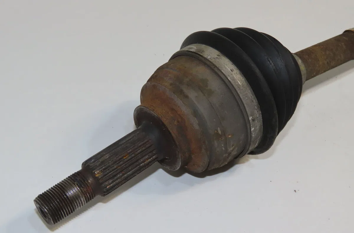 Transmission avant gauche Dacia SANDERO II 1.5 dci (2012) 5 portes occasion