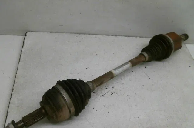 Transmission avant gauche Dacia SANDERO II Tce 90 (b8m1, b8ma) (2012) 5 portes occasion