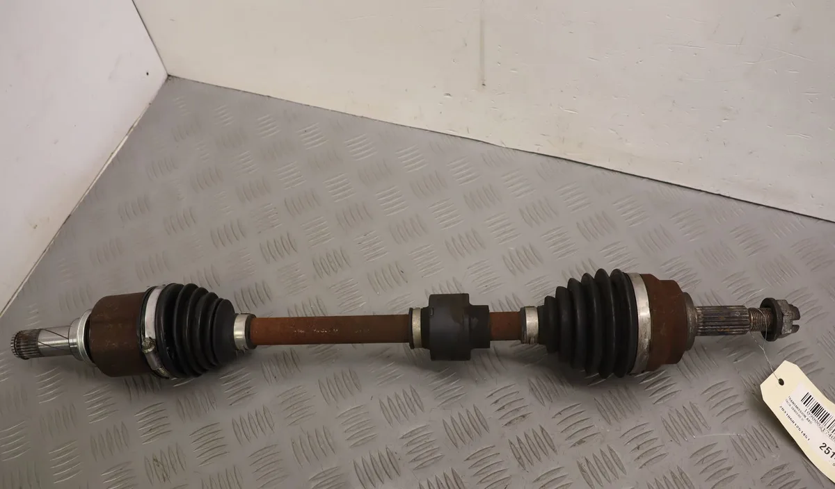 Transmission avant gauche Dacia SANDERO III 1.0 sce 65 (2021) occasion