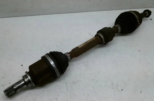 Transmission avant gauche Dacia SANDERO III Liberty 125 i.e. (m73) (2012) occasion