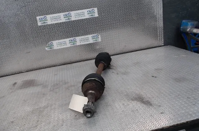 Transmission avant gauche FORD FIESTA 6  FIESTA 6 PHASE 1 occasion