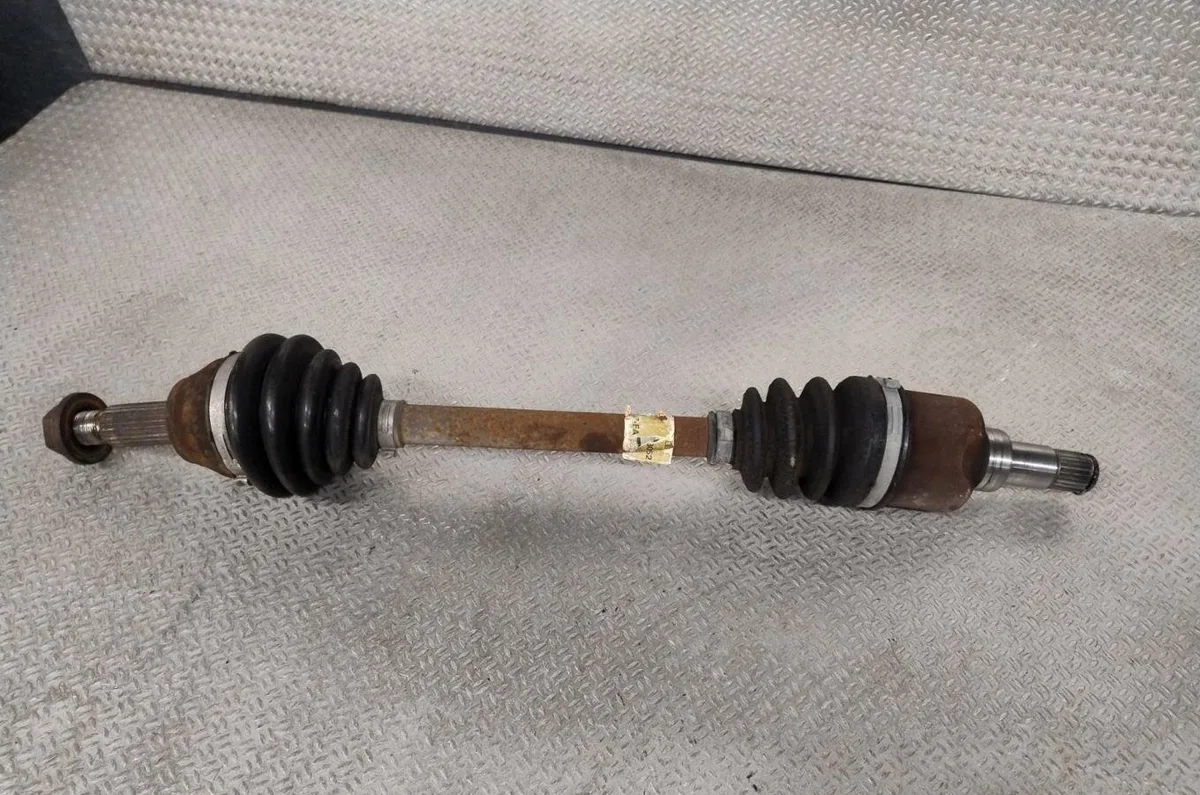 Transmission avant gauche Ford FIESTA V (JH_, JD_) 1.4 16v (2001-2008) 5 portes occasion