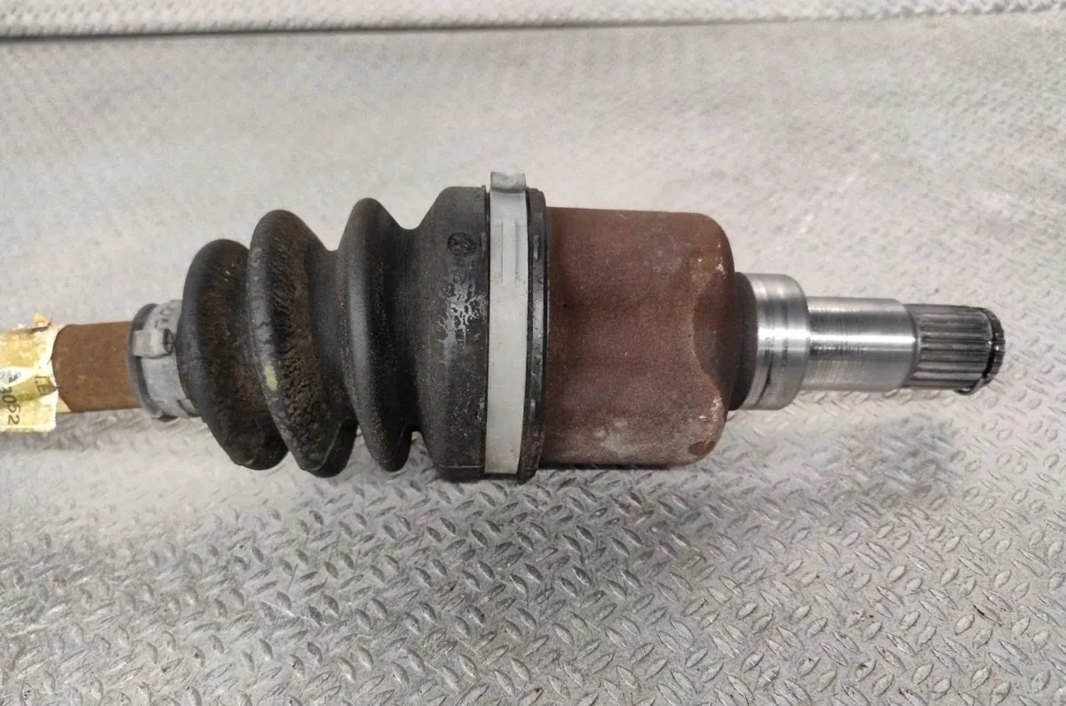 Transmission avant gauche Ford FIESTA V (JH_, JD_) 1.4 16v (2001-2008) 5 portes occasion