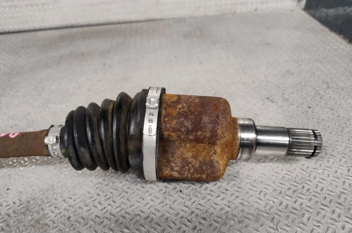 Transmission avant gauche Ford FOCUS III 1.0 ecoboost (2012-2017) occasion