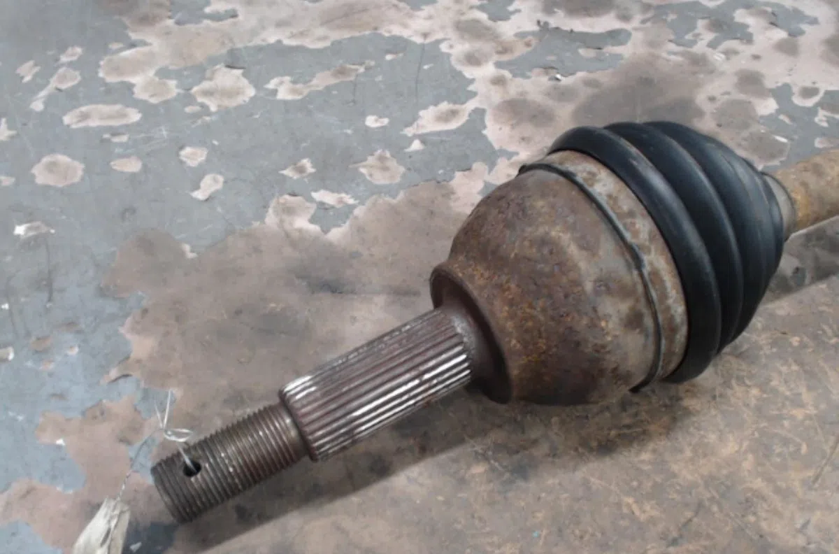 Transmission avant gauche Ford TRANSIT Camion plate-forme-Châssis (FM_ _, FN_ _) 2.0 tdci (f_e_, f_f_) (2002-2006) occas
