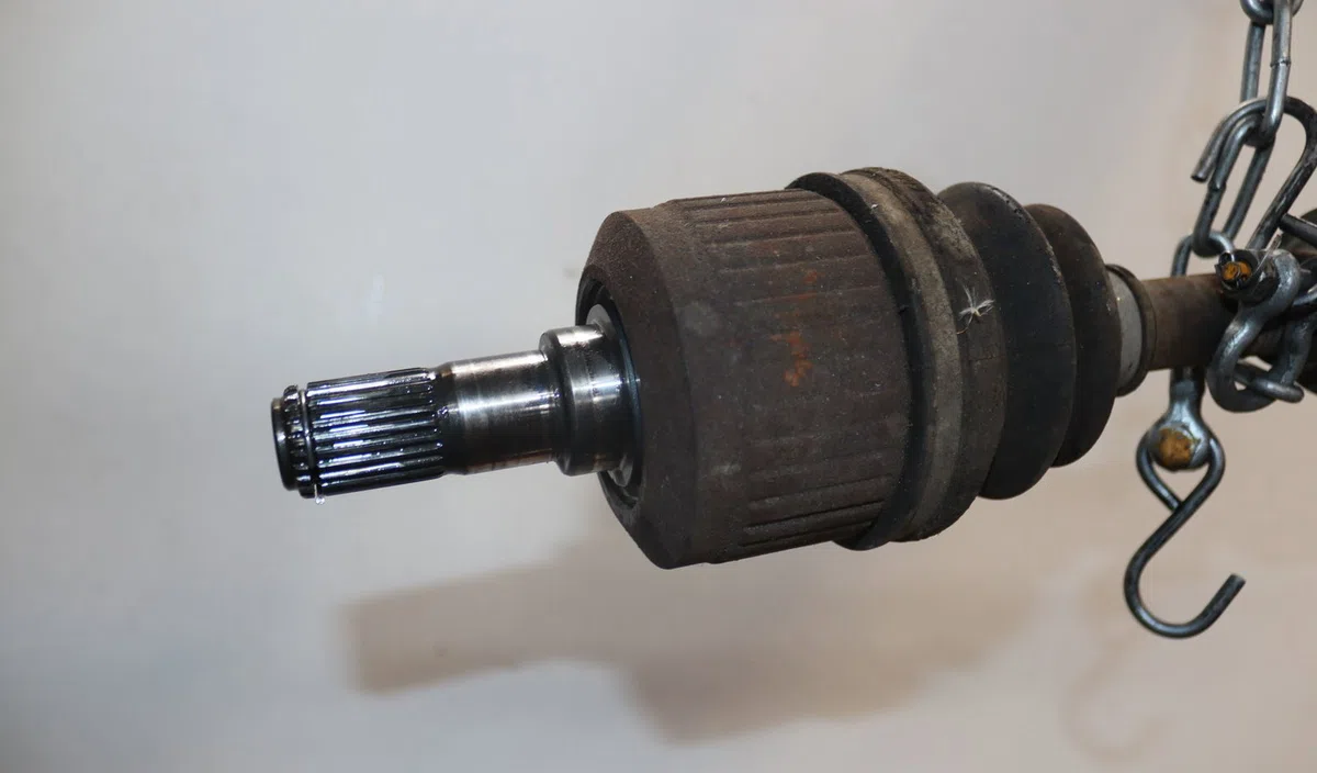 Transmission avant gauche Hyundai COUPE II (GK) 2.0 gls (2003-2009) occasion