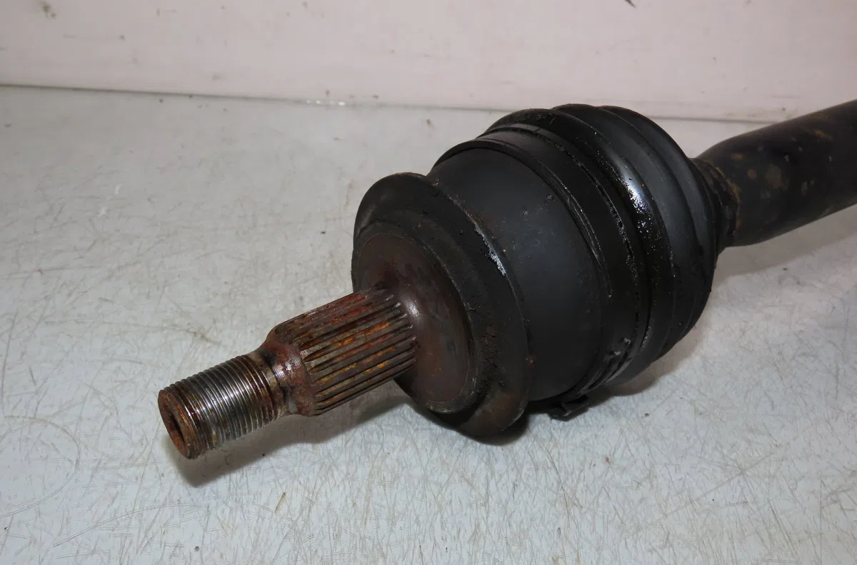 Transmission avant gauche Mercedes-benz CLASSE A (W169) A 150 (169.031, 169.331) (2004-2012) occasion