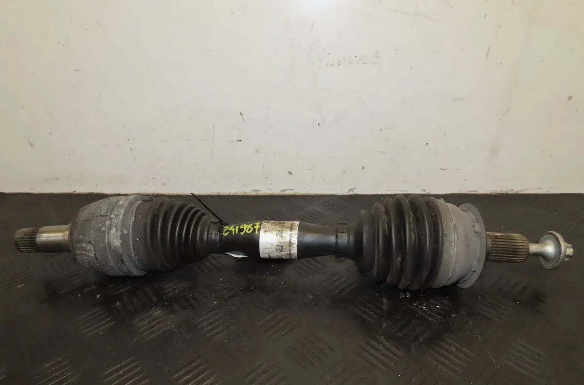 Transmission avant gauche Mercedes-benz CLASSE GLA (X156) Gla 180 (156.942) (2015) occasion