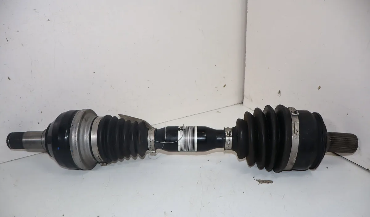 Transmission avant gauche Mercedes-benz CLASSE GLA (X156) Gla 200 (156.943) (2013) occasion
