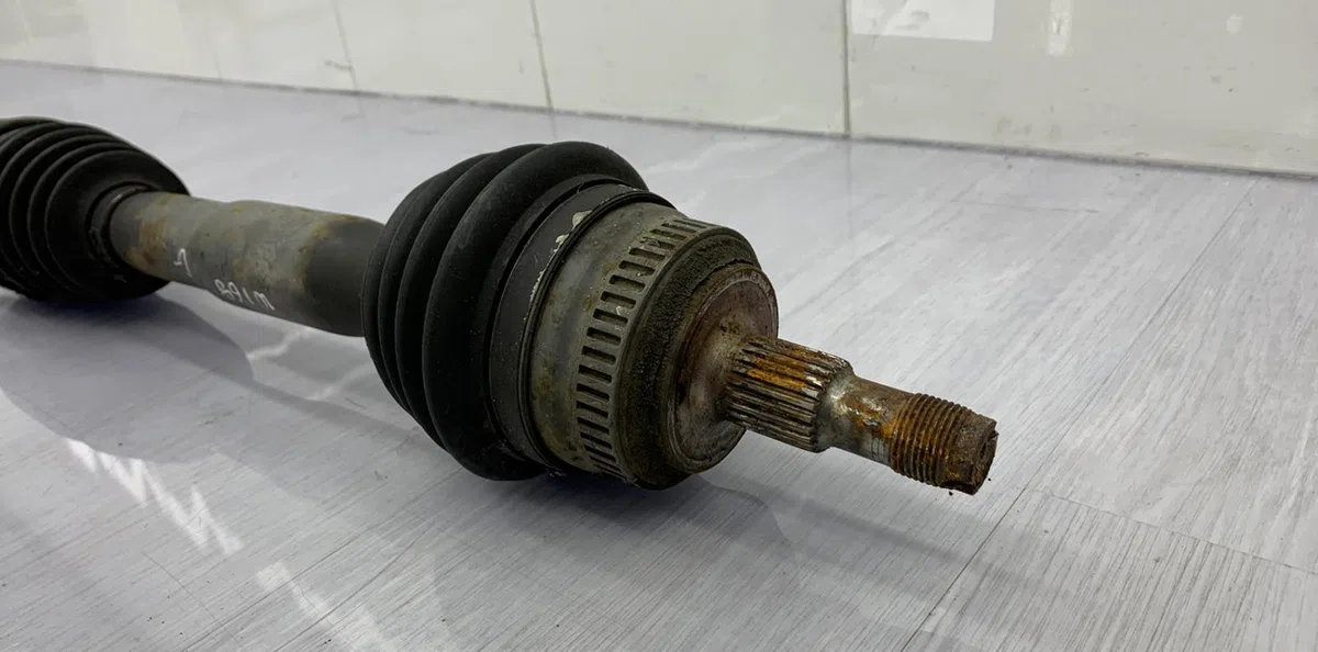 Transmission avant gauche MERCEDES CLASSE A 168 PHASE 1 occasion