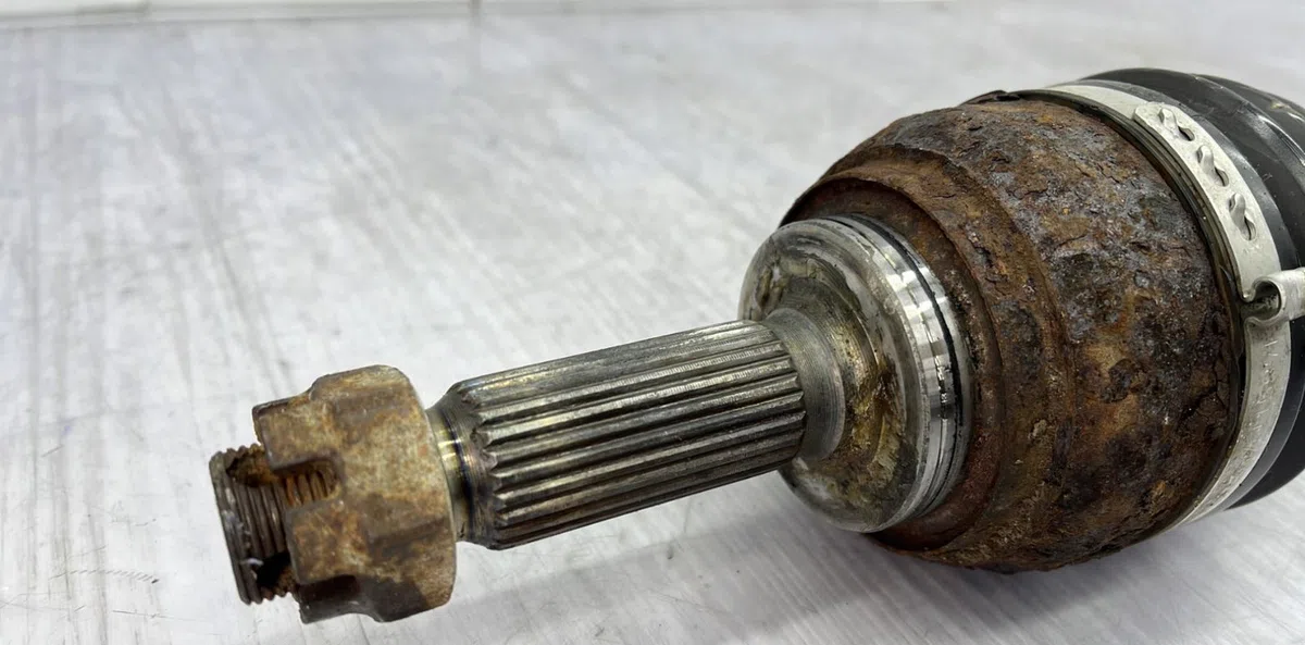 Transmission avant gauche MITSUBISHI LANCER 3 PHASE 2 occasion