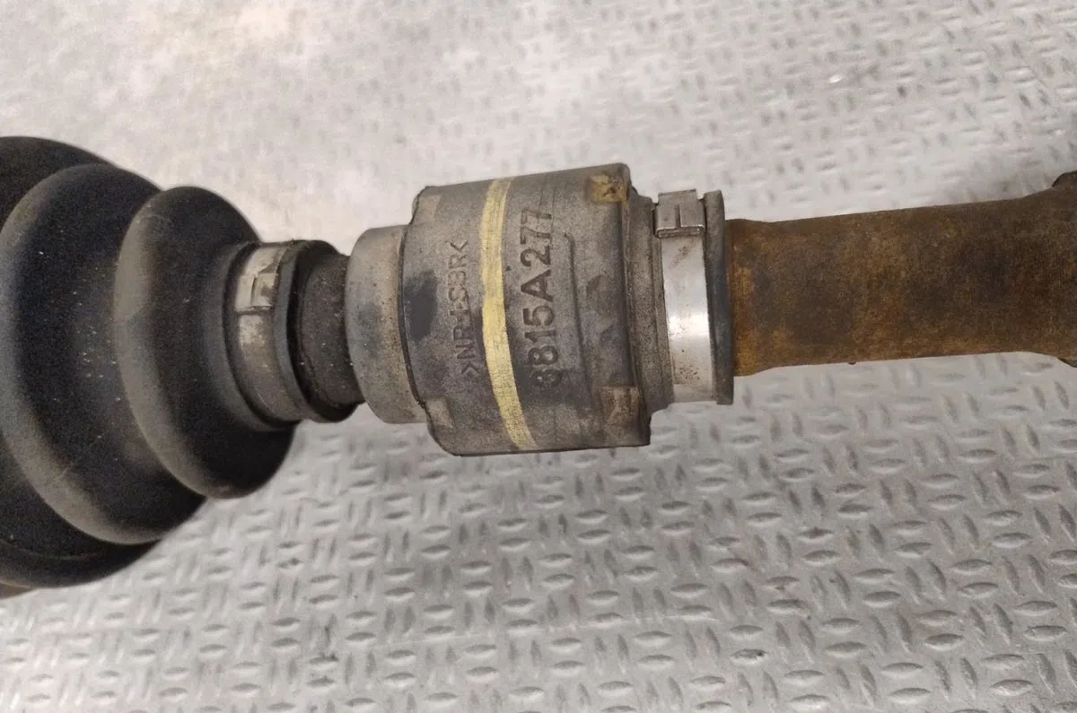 Transmission avant gauche Mitsubishi OUTLANDER II (CW_W) 2.2 di-d 4wd (2006-2012) occasion