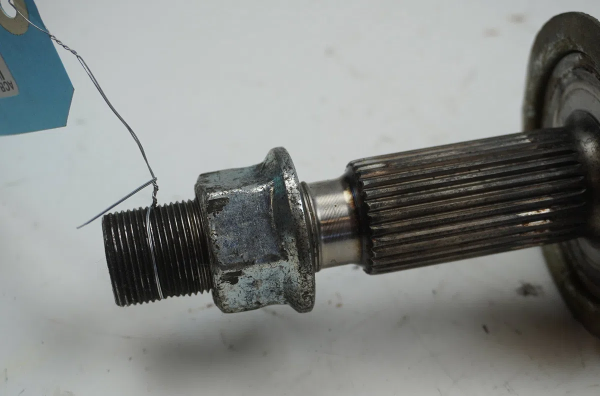 Transmission avant gauche Nissan NP300 NAVARA Pick-up (D23, D23T) 2.3 dci 4x4 (d231) (2015) occasion