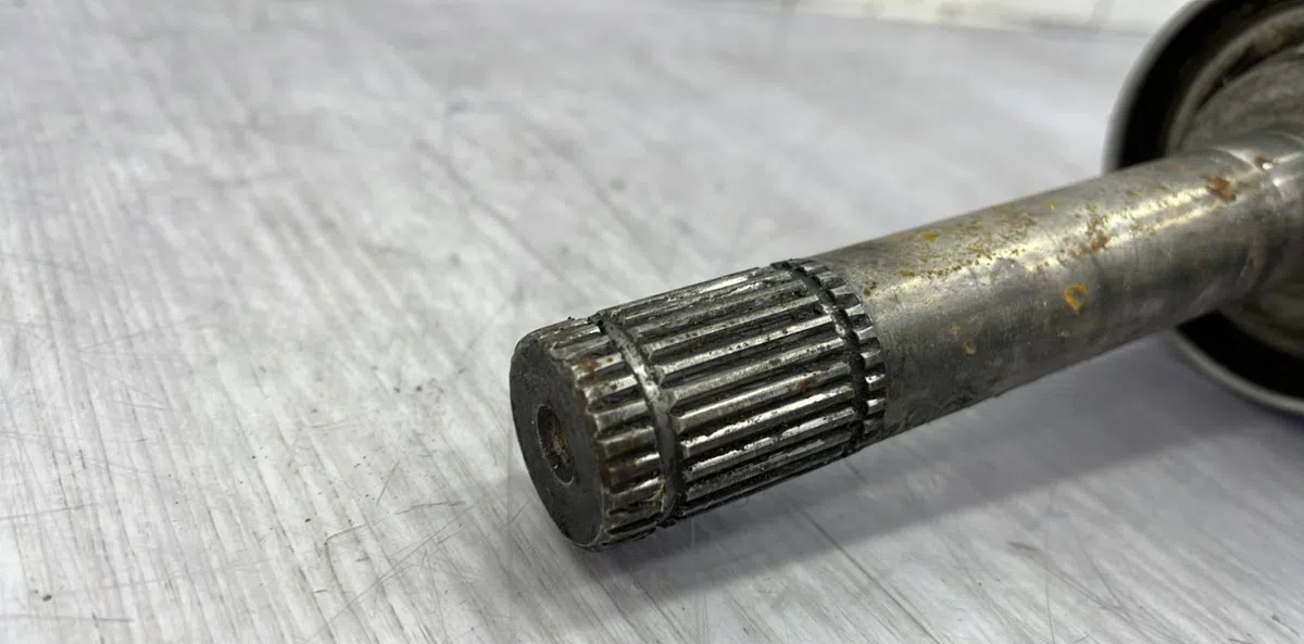 Transmission avant gauche NISSAN TERRANO 2 PHASE 3 occasion