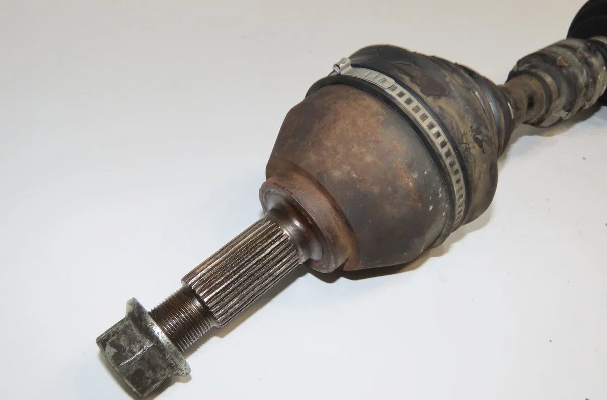 Transmission avant gauche Nissan X-TRAIL II (T31) 2.0 dci 4x4 (2007-2013) occasion