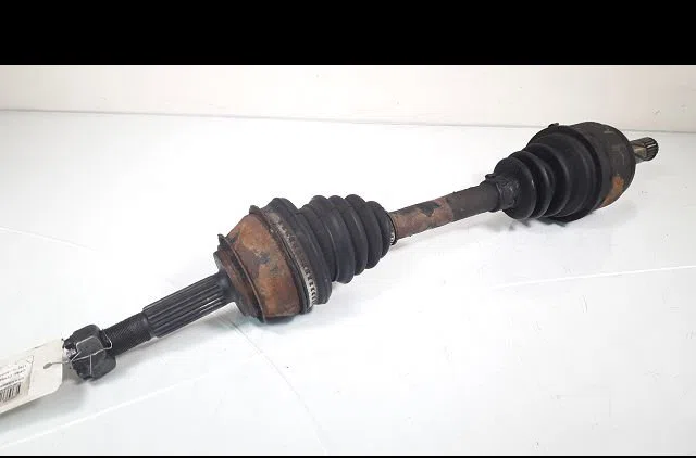Transmission avant gauche Opel CORSA A 3-5 portes (S83) 1.3 s (f08, m08, f68, m68) (1982-1989) occasion
