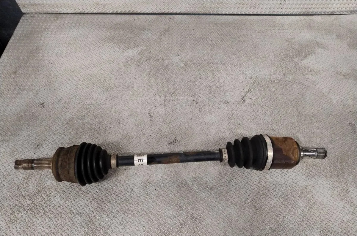 Transmission avant gauche Opel CORSA D (S07) 1.2 (l08, l68) (2006-2014) 5 portes occasion