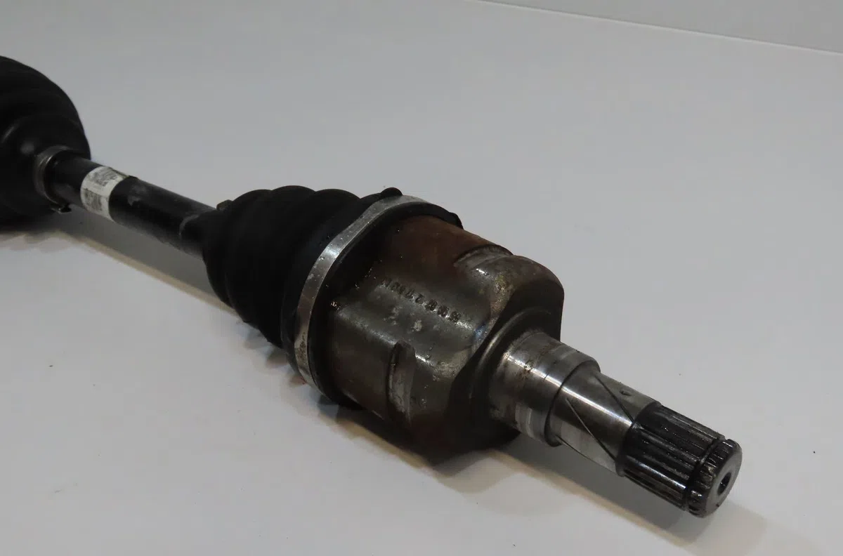 Transmission avant gauche Opel CORSA D (S07) 1.3 cdti (l08, l68) (2006-2014) 3 portes occasion