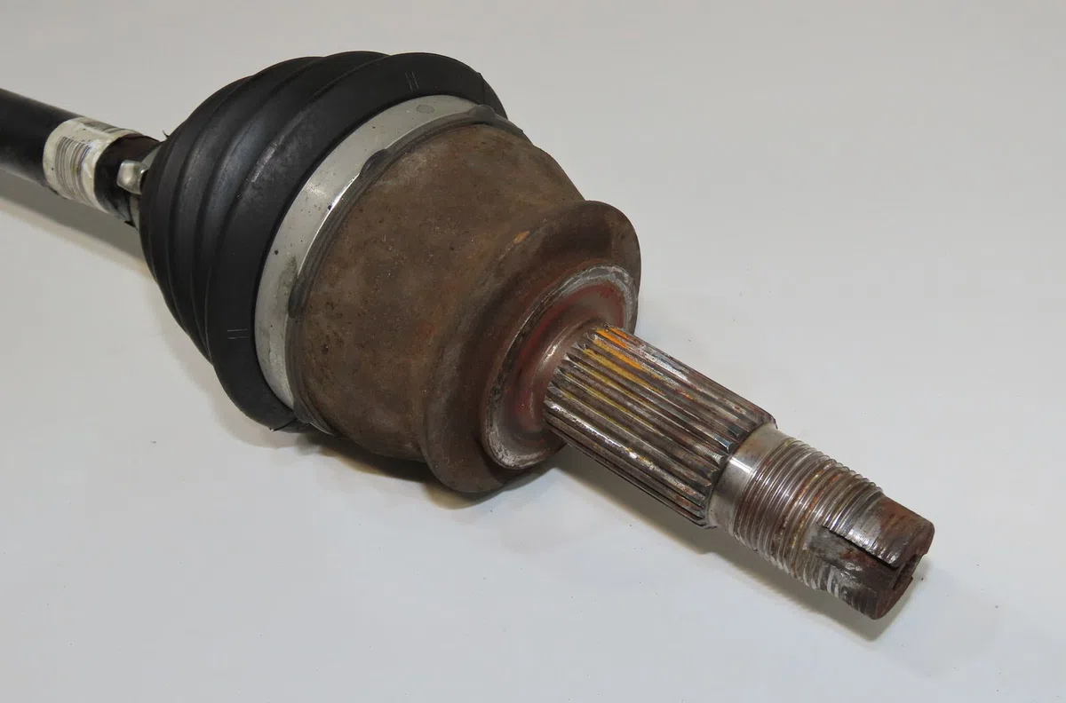 Transmission avant gauche Opel CORSA D (S07) 1.3 cdti (l08, l68) (2006-2014) 5 portes occasion