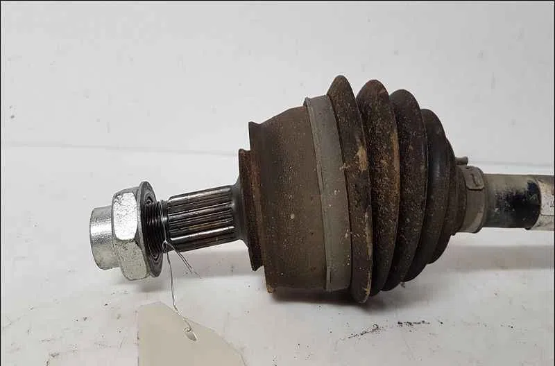 Transmission avant gauche OPEL CORSA IV occasion