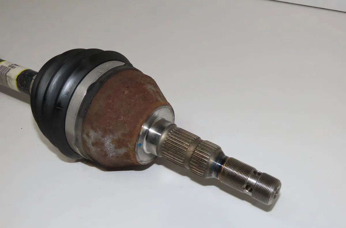 Transmission avant gauche Opel MERIVA B Monospace (S10) 1.4 (75) (2010-2017) occasion