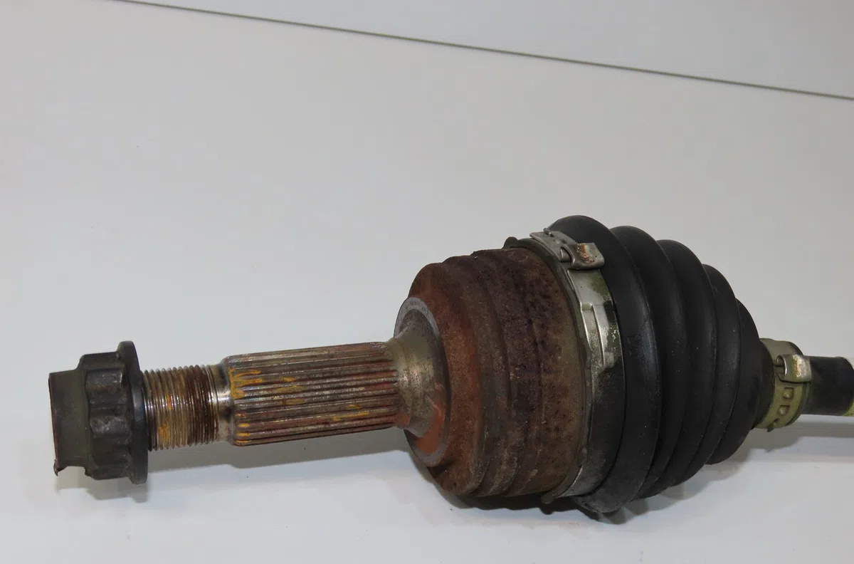 Transmission avant gauche Peugeot 108 1.0 vti (2014) occasion