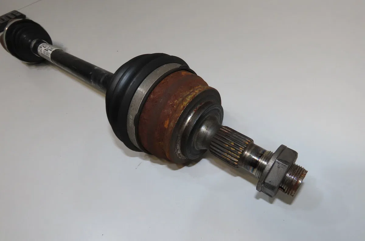 Transmission avant gauche Peugeot 2008 II (UD_, US_, UY_, UK_) 1.2 puretech 130 (2019) occasion