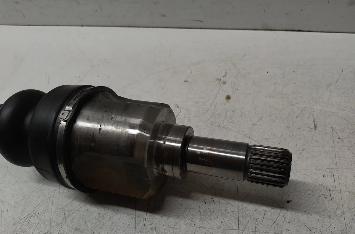 Transmission avant gauche PEUGEOT 205 occasion