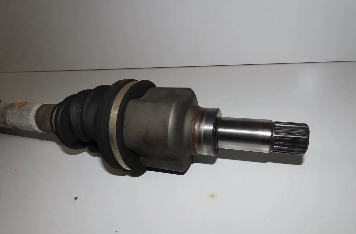 Transmission avant gauche Peugeot 206 3-5 portes (2A-C) 1.1 i (1998-2007) occasion