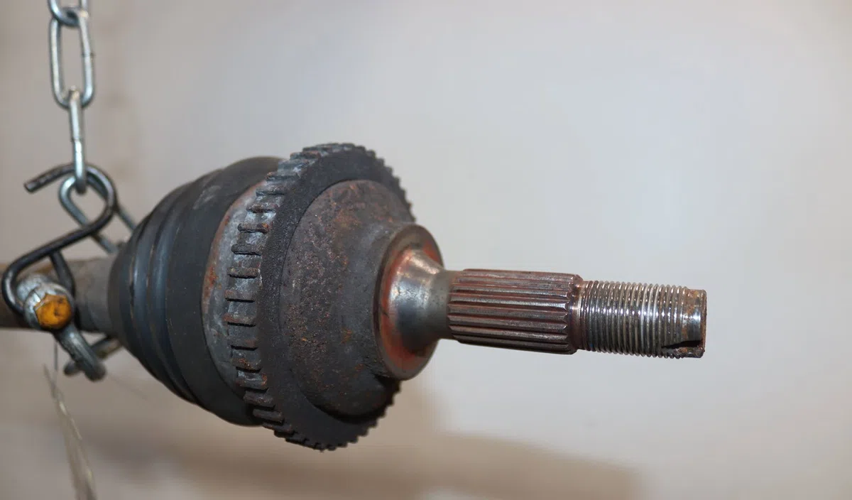 Transmission avant gauche Peugeot 206 3-5 portes (2A-C) 1.4 i (1998-2012) 3 portes occasion