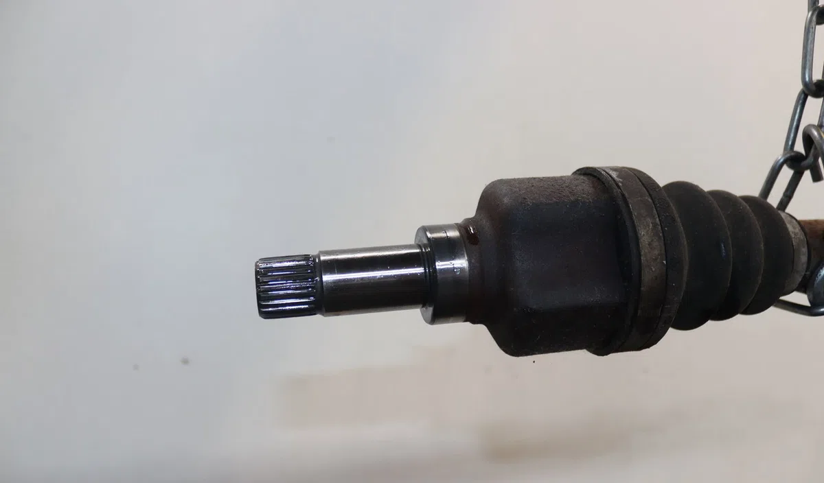 Transmission avant gauche Peugeot 206 3-5 portes (2A-C) 1.4 i (1998-2012) 3 portes occasion
