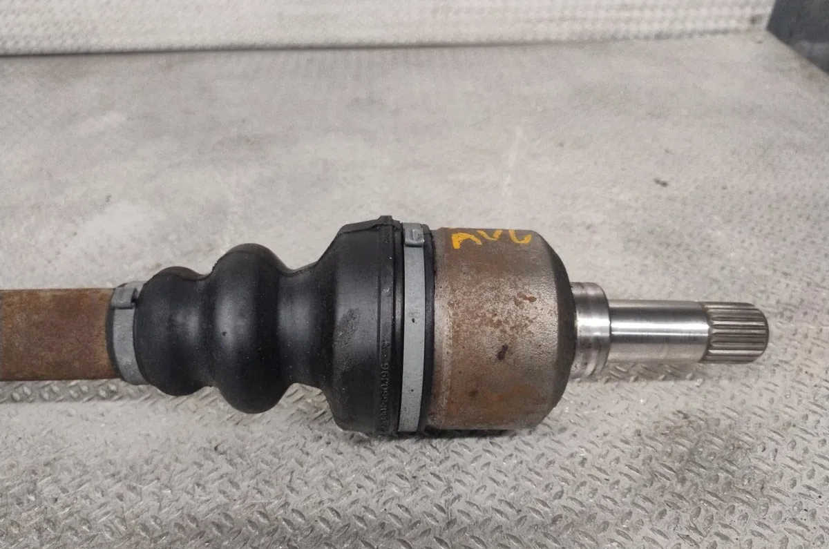 Transmission avant gauche Peugeot 206 3-5 portes (2A-C) 1.9 d (1998-2001) 5 portes occasion