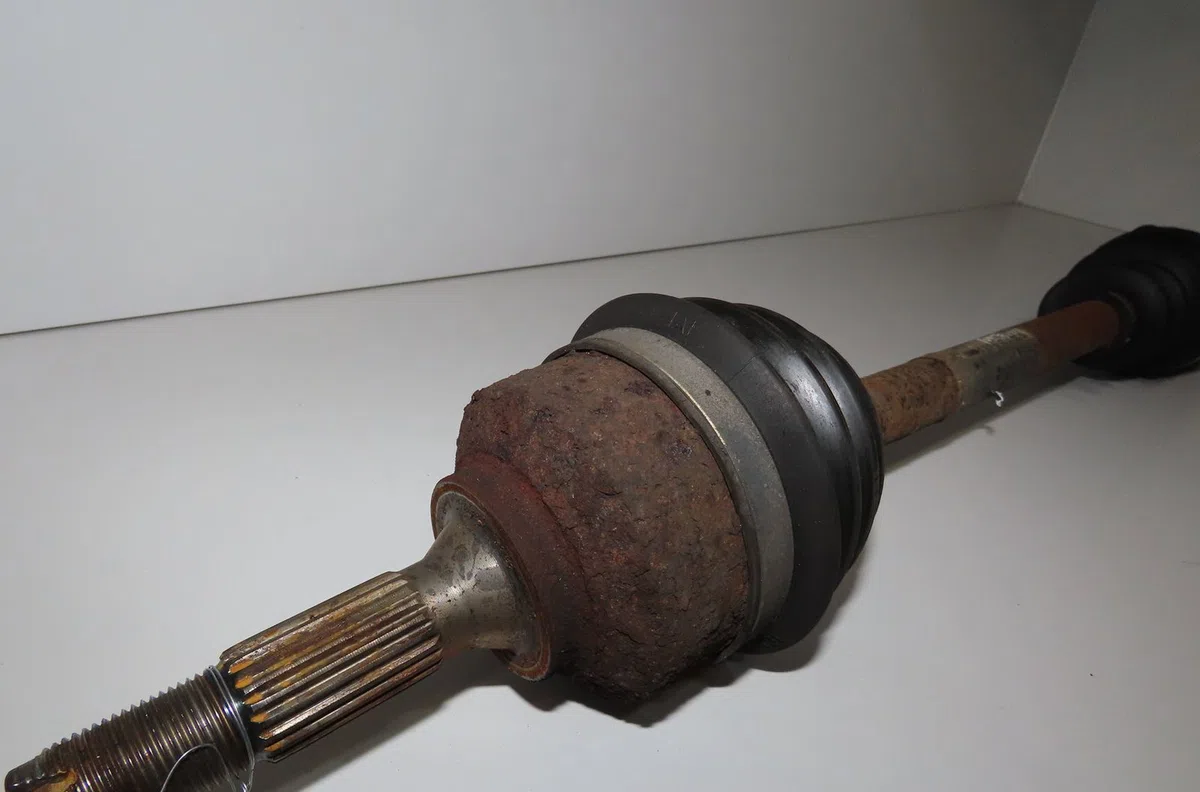 Transmission avant gauche Peugeot 207-207 (WA_, WC_) 1.4 16v (2006-2013) 3 portes occasion