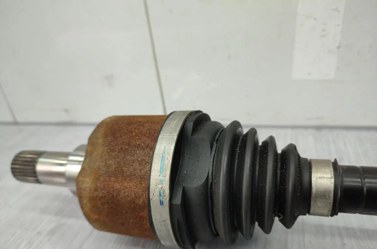 Transmission avant gauche PEUGEOT 208 1 PHASE 2 occasion