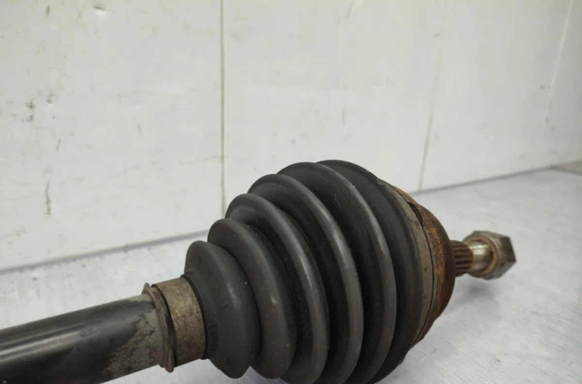 Transmission avant gauche PEUGEOT 208 1 PHASE 2 occasion