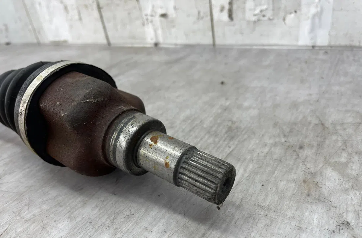 Transmission avant gauche PEUGEOT 208 1 PHASE 2 occasion
