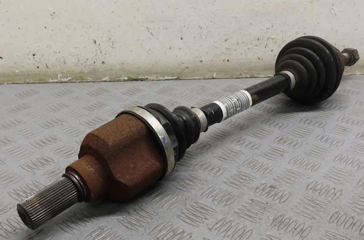 Transmission avant gauche Peugeot 208 I (CA_, CC_) 1.2 thp 110 (2013) occasion