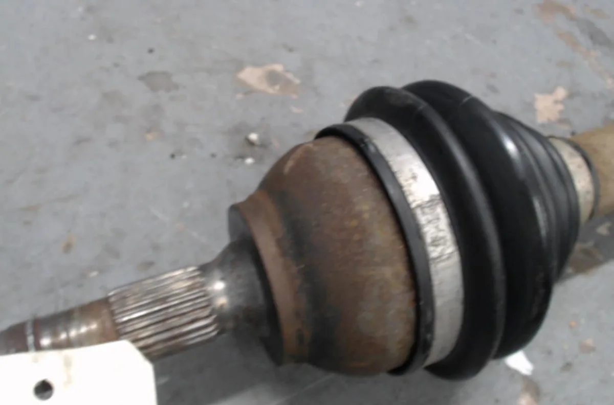 Transmission avant gauche Peugeot 208 I (CA_, CC_) 1.5 bluehdi 100 (2018) occasion